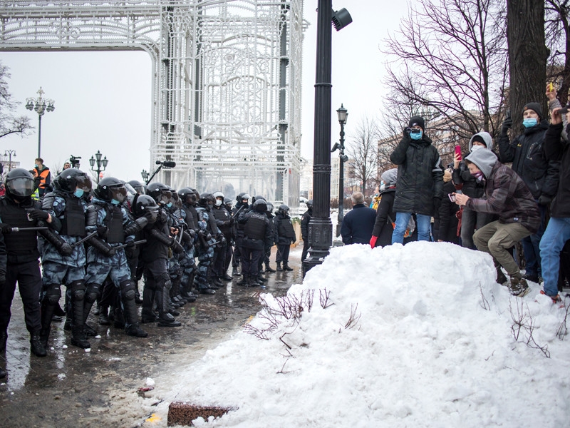 Bloomberg: российские власти всерьез обеспокоены столь массовыми протестами, в Кремле напряженность
