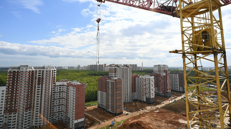 Мутко: объем строительства жилья с эскроу в России впервые превысил 50%