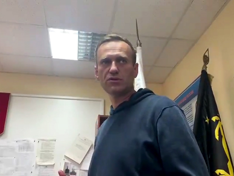 В действиях судьи, поместившей Навального в СИЗО, юристы увидели грубые нарушения