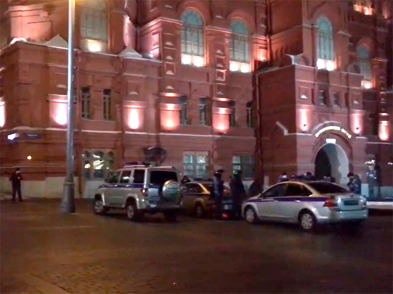 До и после решения суда по Навальному:  центр Москвы оцепили