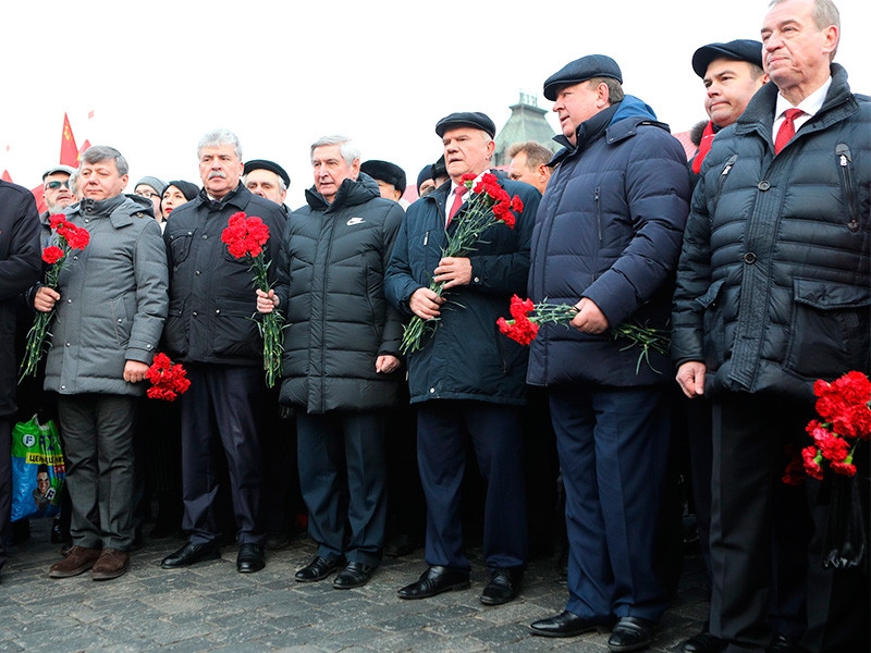 КПРФ отказалась от планов провести 23 февраля в Москве акцию в формате встречи с депутатами