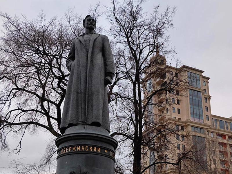 В Кремле сочли провокационным вопрос о возвращении памятника Дзержинскому на Лубянку