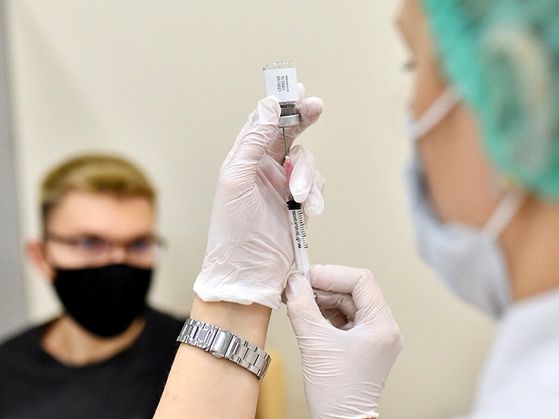 В Минздраве зарегистрировали вакцину "Спутник Лайт"