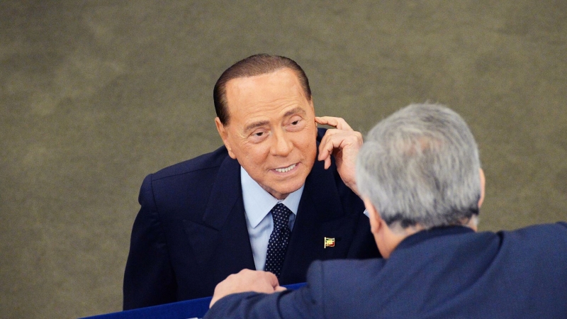 Итальянские СМИ сообщили о госпитализации Берлускони