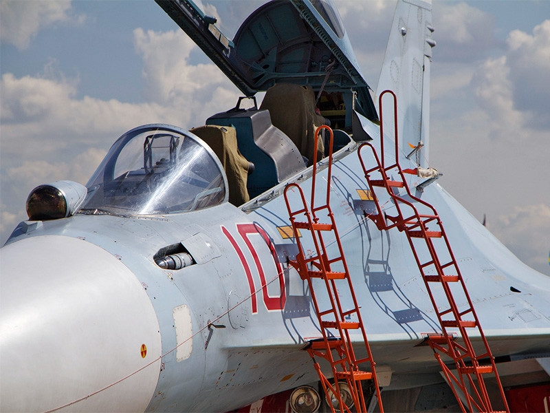 В Крыму при подготовке к полету Су-30СМ нештатно сработало катапультирование
