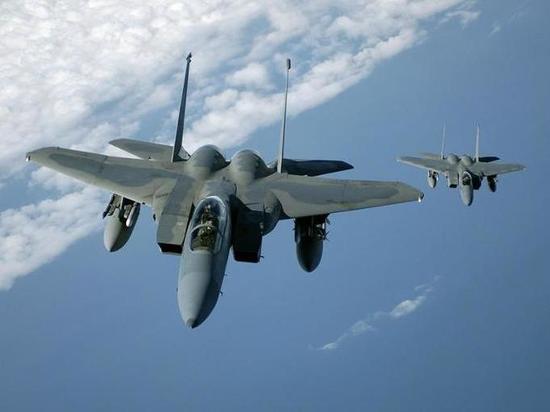 В Румынию прибыли американские F-15 для "усиления присутствия НАТО"