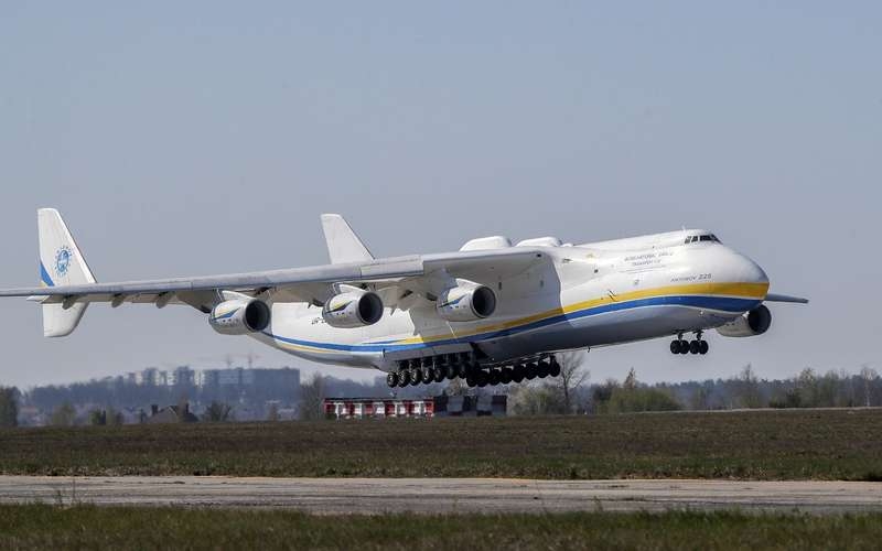 Уничтожен крупнейший транспортный самолет Ан-225 «Мрия»