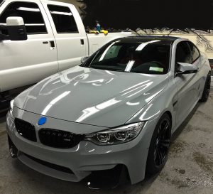 Премиальная автовиниловая пленка: для персонализации и защиты вашего автомобиля