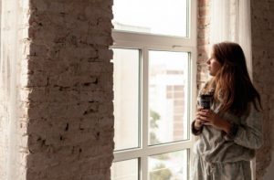 Пластиковые, деревянные и алюминиевые окна: сравнение и советы по выбору